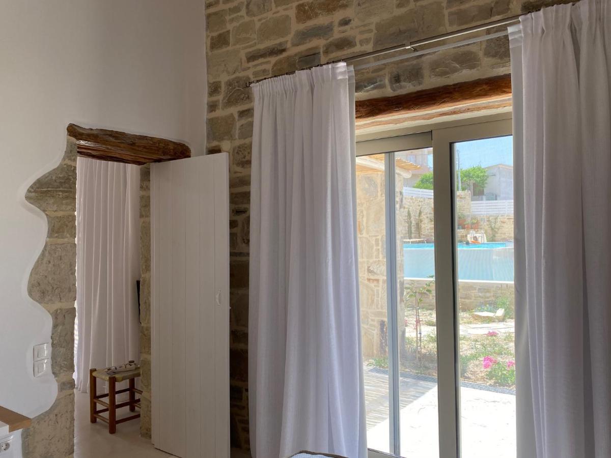 Laini Luxury Suites Pombia Екстер'єр фото