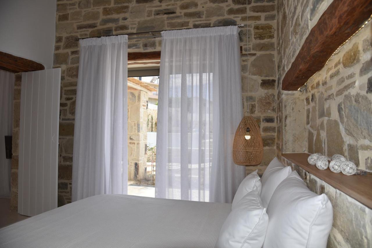 Laini Luxury Suites Pombia Екстер'єр фото